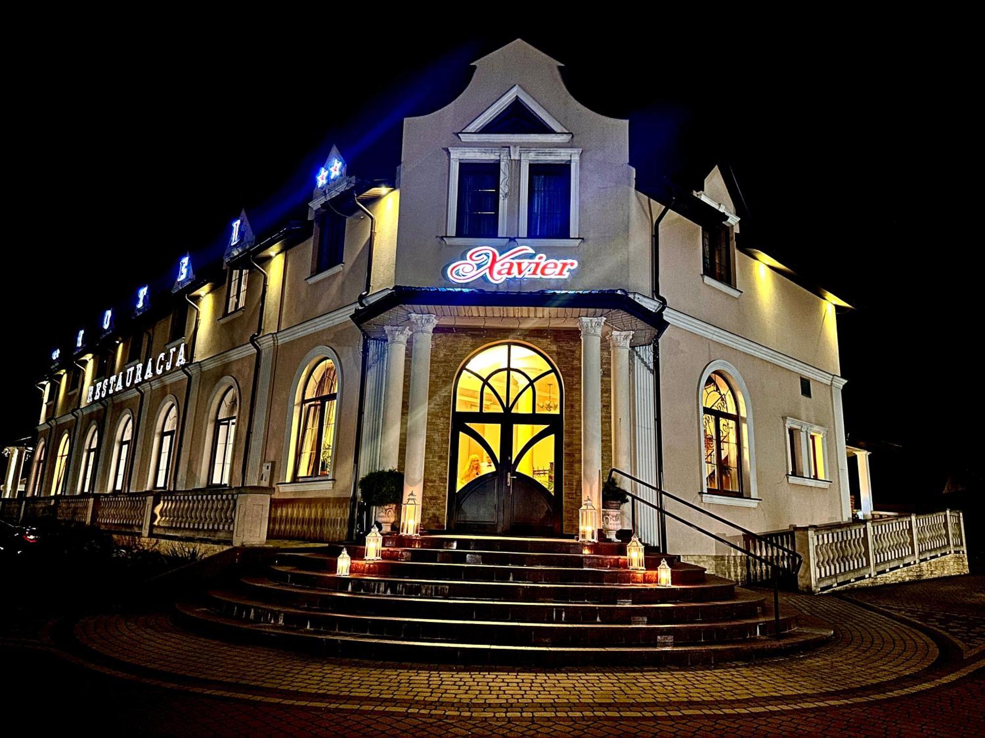 Hotel "Xavier" Lubycza Krolewska Dış mekan fotoğraf