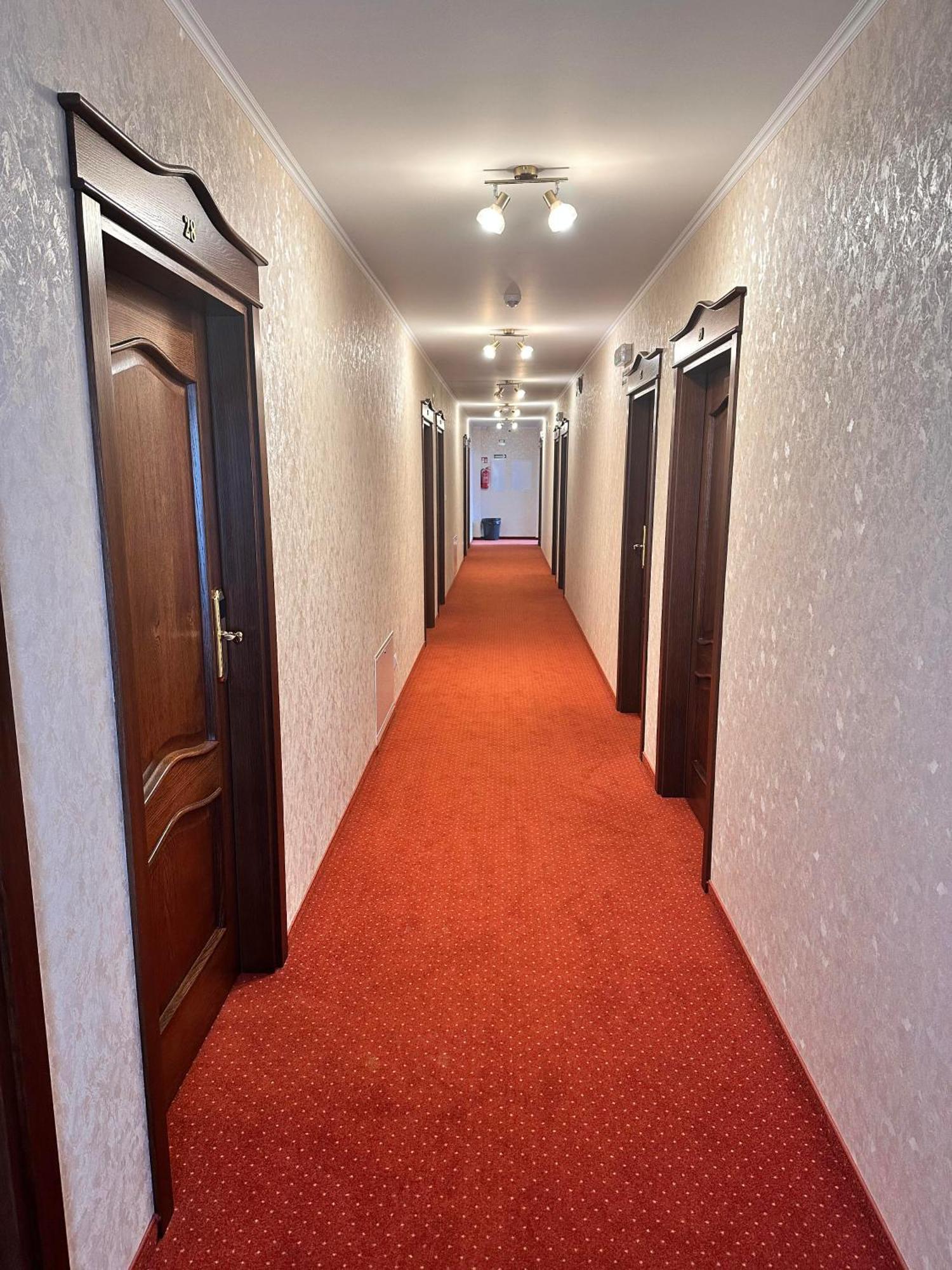 Hotel "Xavier" Lubycza Krolewska Dış mekan fotoğraf