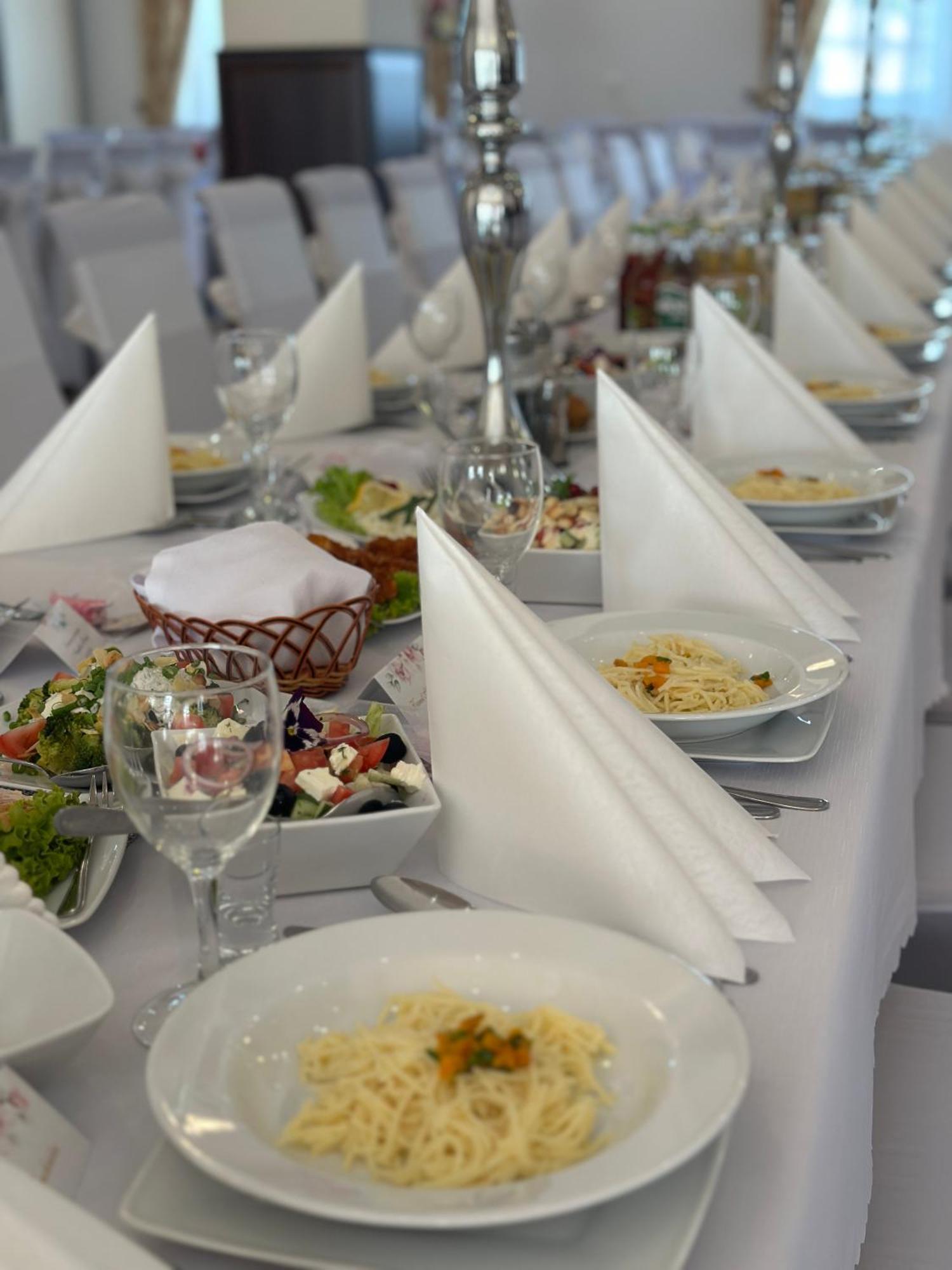 Hotel "Xavier" Lubycza Krolewska Dış mekan fotoğraf